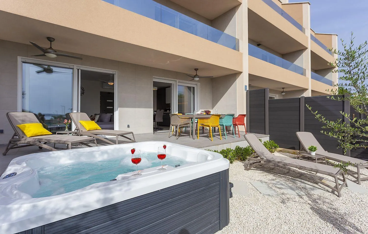 Bezauberndes Apartment 100 Meter Zum Sandstrand Mit Meerblick, Jacuzzi, Bbq Medulin Croatia